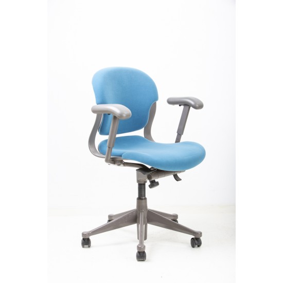 tweedehands - gebruikt - refurbished Herman Miller Equa Bureaustoel Vergaderstoelen