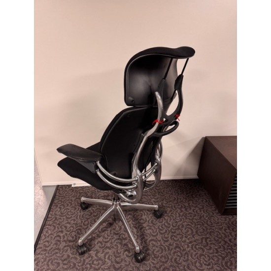 tweedehands - gebruikt - refurbished Humanscale Freedom headrest office chairs showroom model Office chairs