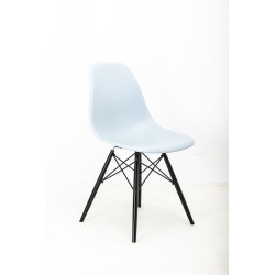 Vitra DSW 4poot Stoel