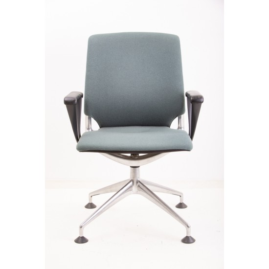 tweedehands - gebruikt - refurbished Vitra Meda Vergaderstoel Draaibare stoelen